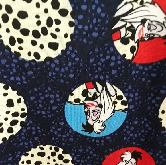 LuLaRoe Disney Villans Cruella Deville The Perfect Tee Tunic Unicorn - Picture 3 of 7